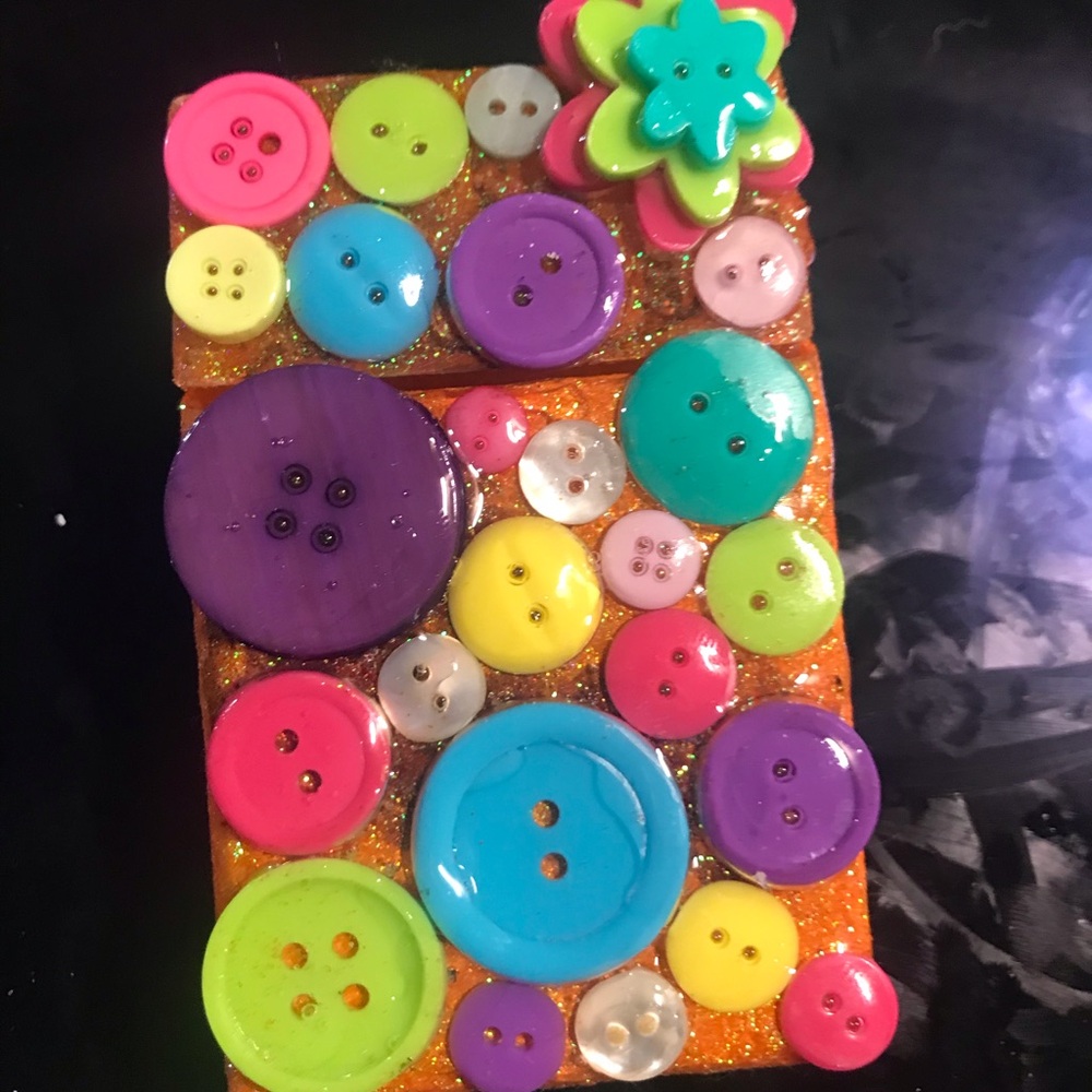 Colorful Button Cigarette box